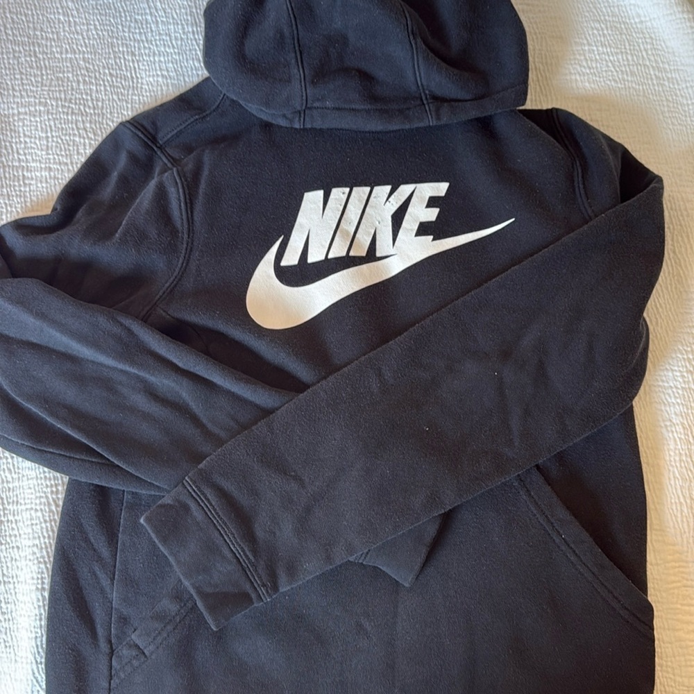 Big kids Black Nike Sportswear Club Fleece Hoodie
